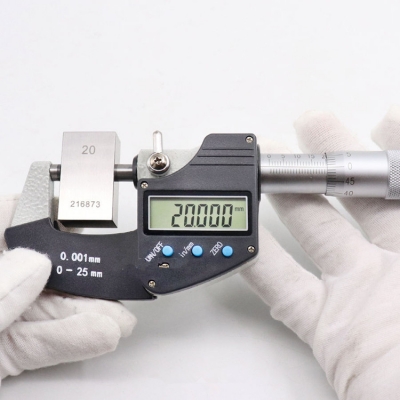 Testermeter-CTM025-0-25MM0-1 2-way Electronic Digital Outside Micrometer with Laser Engraved Scale and Carbide Tipped